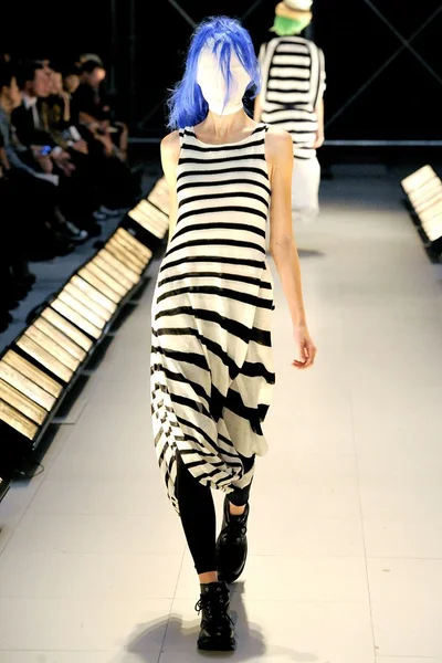Look 4